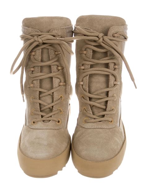 season 3 military boots